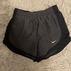 Xs women’s nike shorts